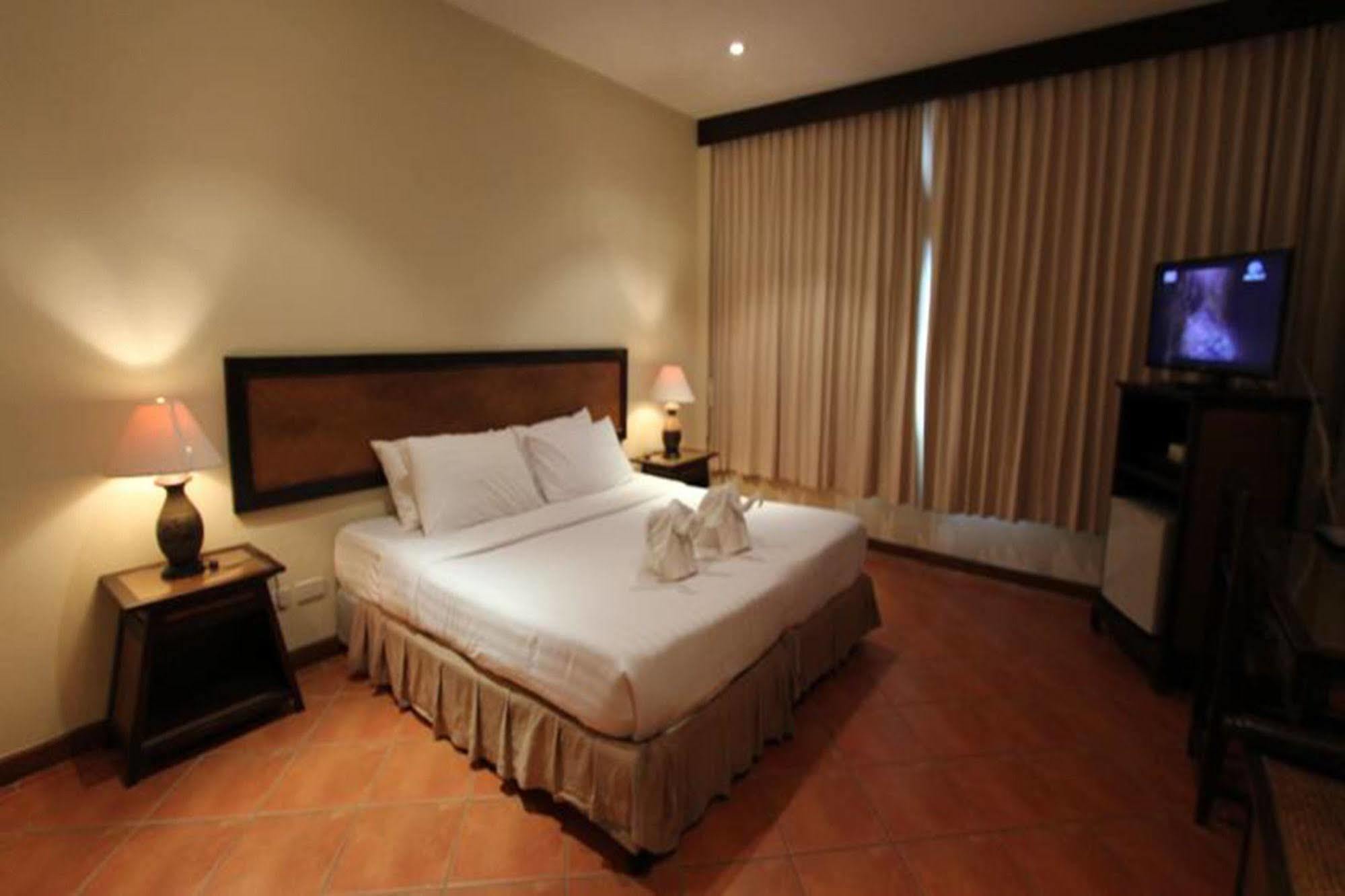 Buffalo Bill Hotel Koh Chang Exterior photo